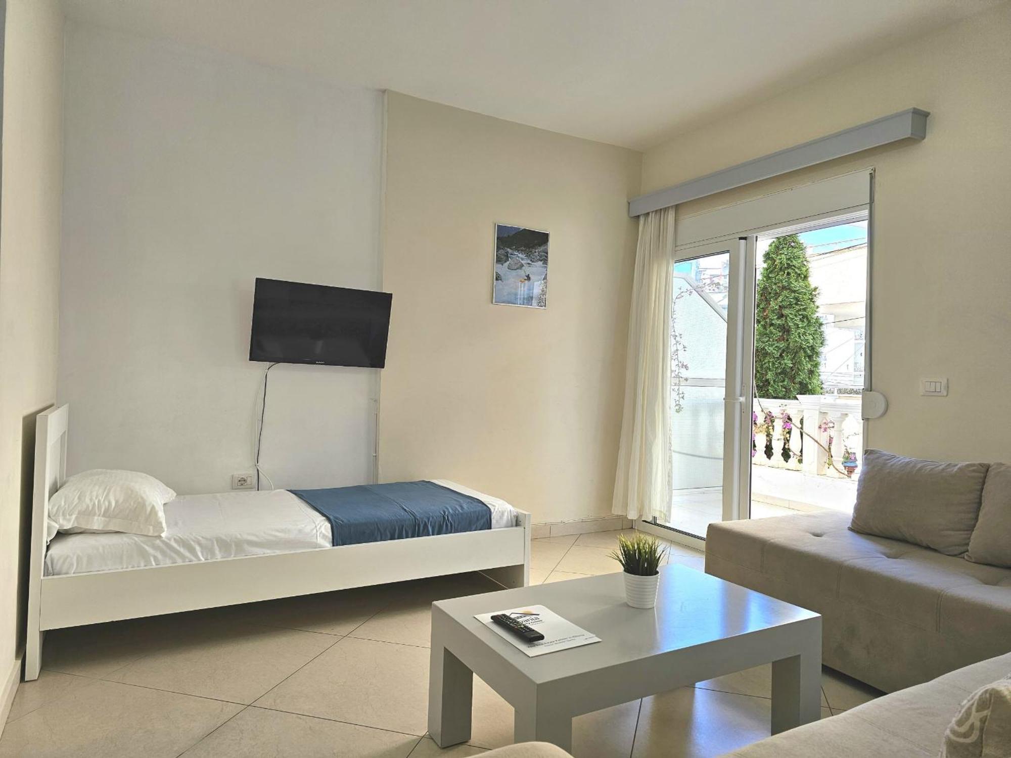 Happy Stay Eri Sarande Exterior photo